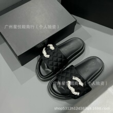 稥系列绸缎魔术贴厚底拖鞋2025年早春夏款布面水钻双C 扣沙滩女鞋