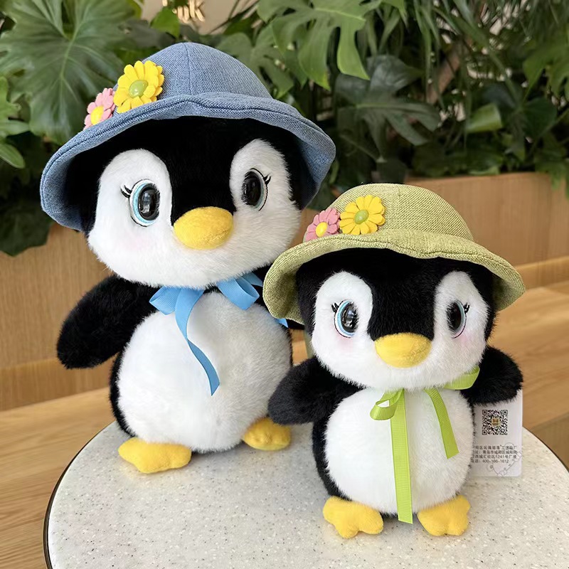 Bonito sombrero pingüino juguete de peluche 11CM animales pequeños pingüinos niños regalo de cumpleaños muñeca agarra