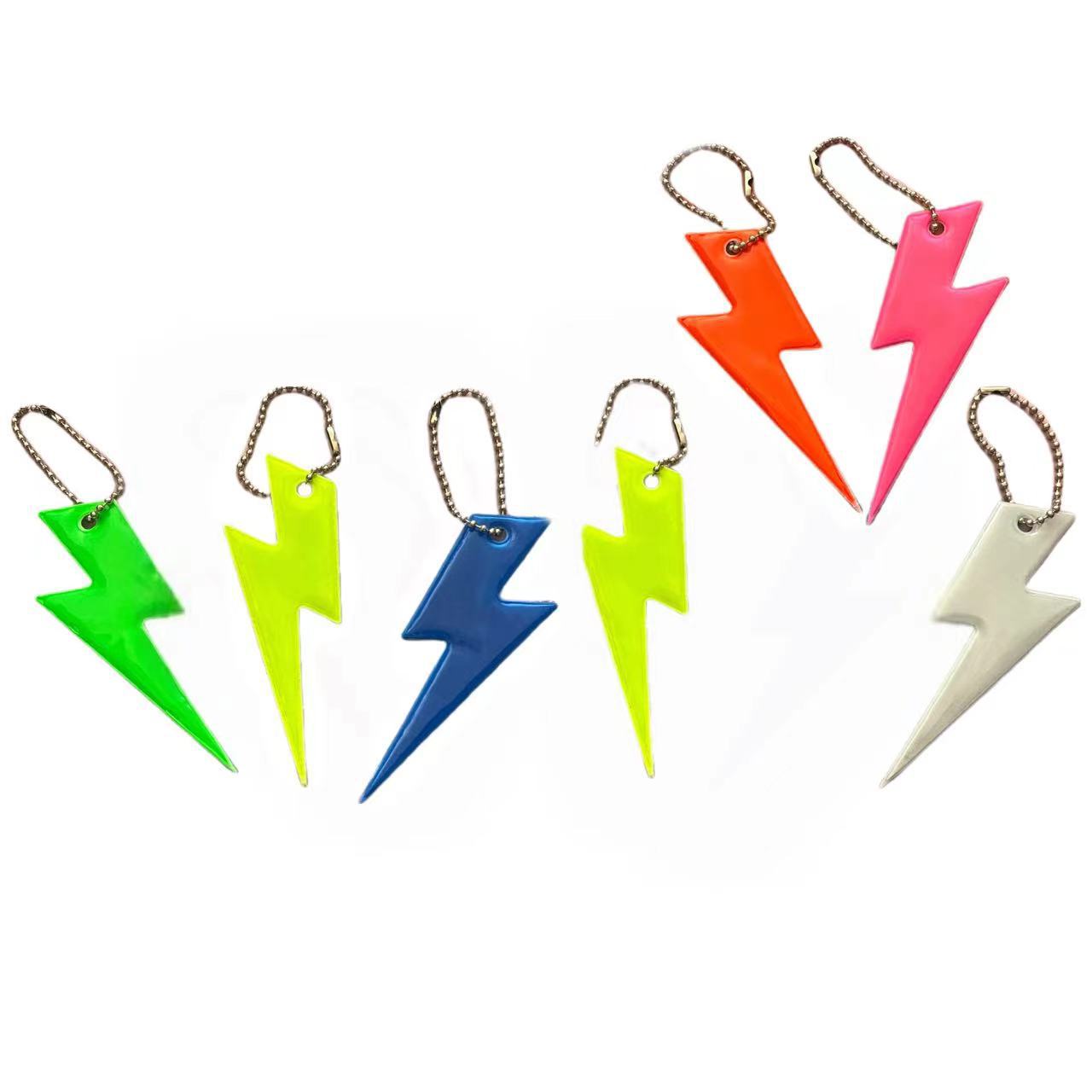 Colgante reflectante de PVC gráfico de relámpago de doble cara llavero reflectante de PVC fabricante de placa colgante reflectante