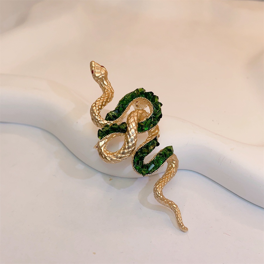 Vintage Minimalist Brooch For Men Stylish Accessory For Suits_voghion.com