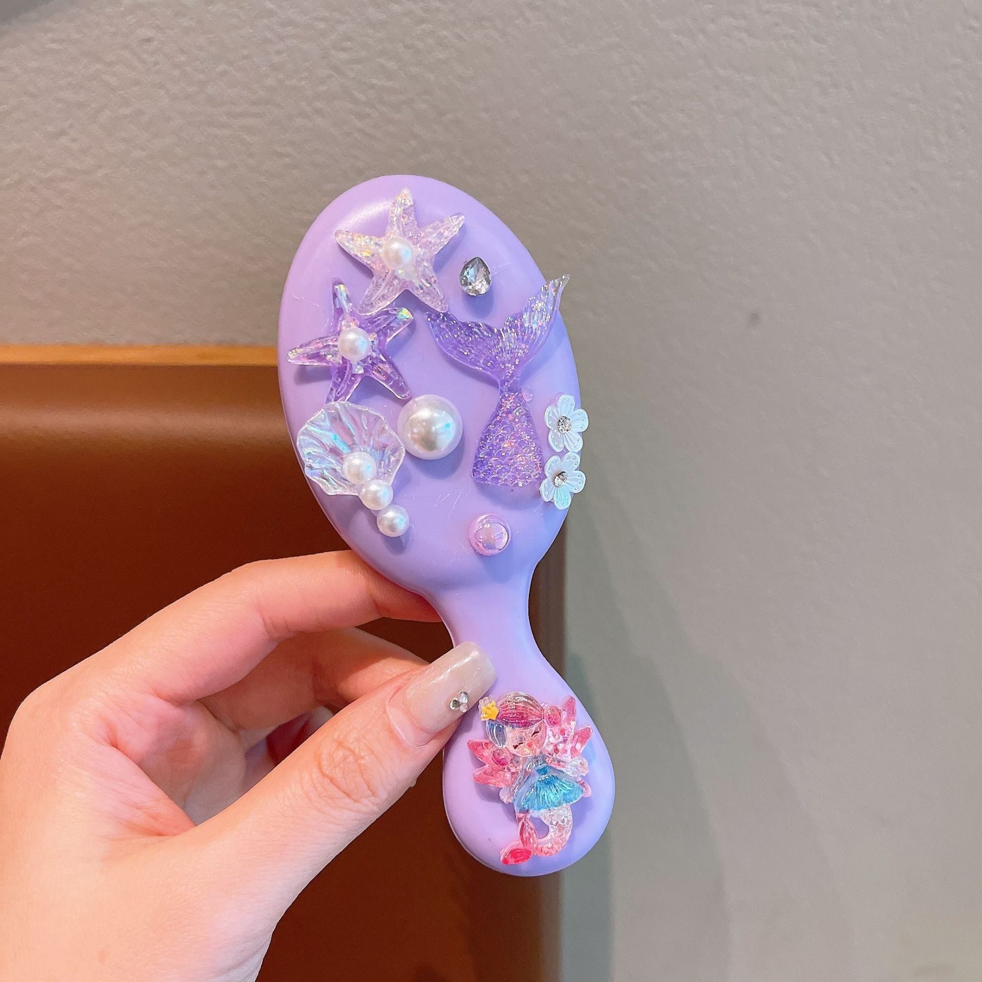 Lindo portátil con tapa plegable, peine de bolsa de aire plegable, masaje, peine pequeño, espejo, mini peine de colchón de aire portátil todo en uno, mujer