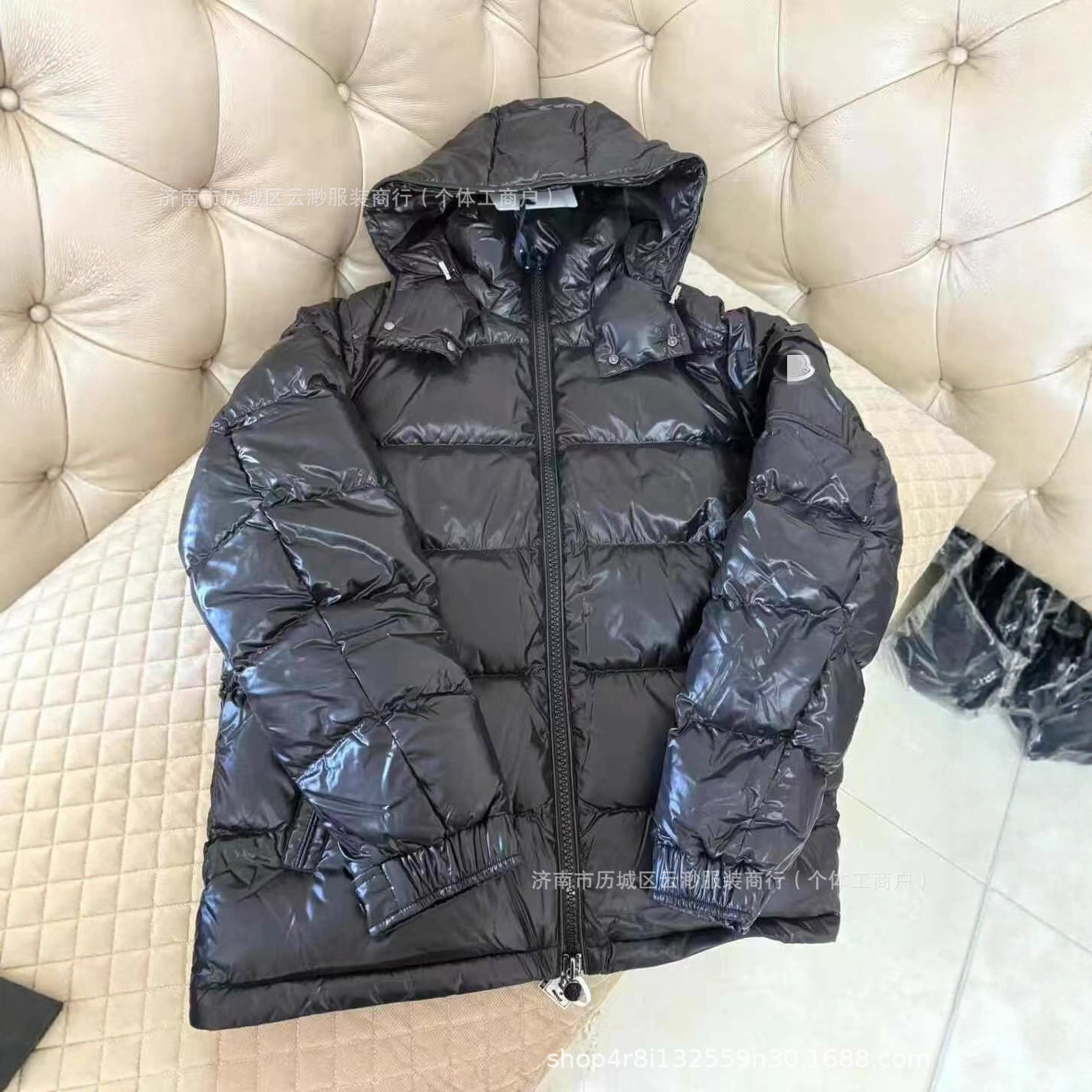 、跨境爆品潮牌蒙家玛雅经典羽绒服情侣同款户外加厚保暖连帽外套