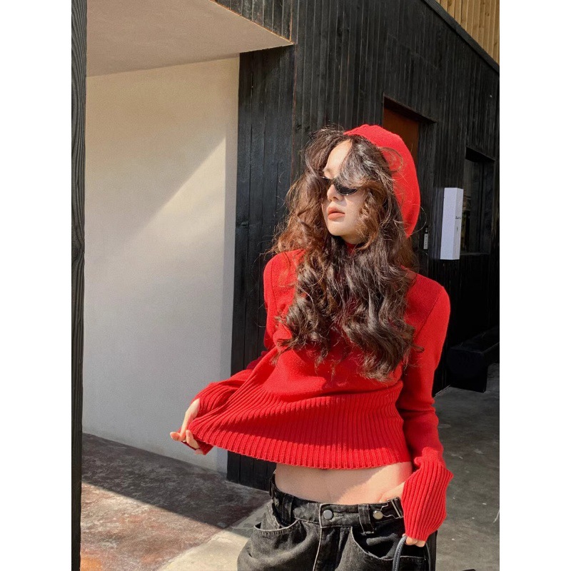 Red colored short shoulder pads