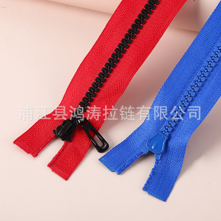 Down jacket with zipper, bag