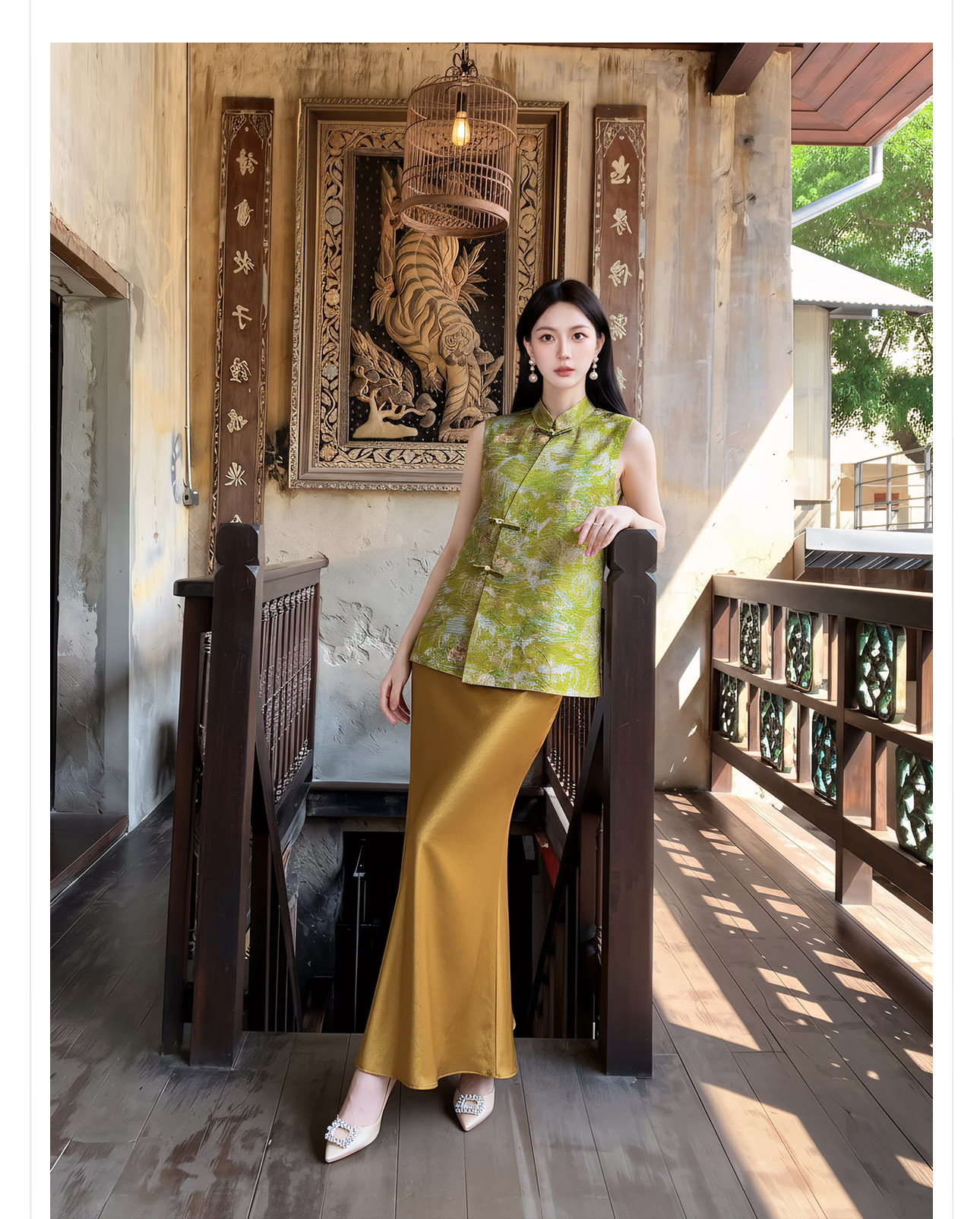 Áo hai dây nữ phong cách Trung Hoa thêu hoa, cúc bấm, chất liệu satin mềm mại — Xanh lá cây nhạtcolor chi tiết 9