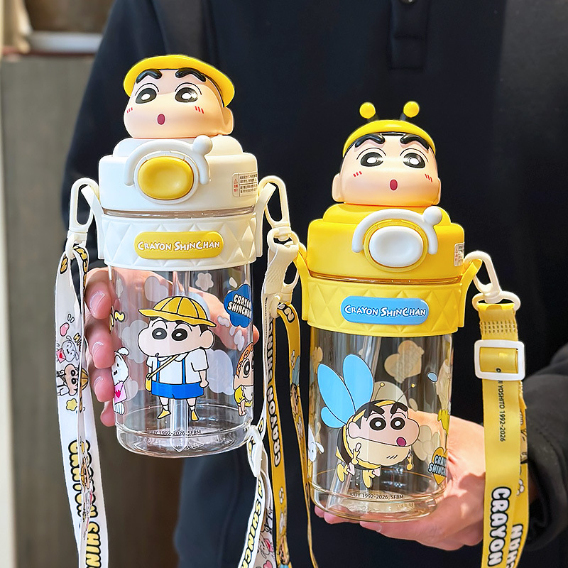 Nuevo tipo de taza de paja para niños de crayón de gran capacidad para estudiantes para ir a la escuela tetera de agua especial resistente a altas temperaturas y taza de agua de transporte inclinada