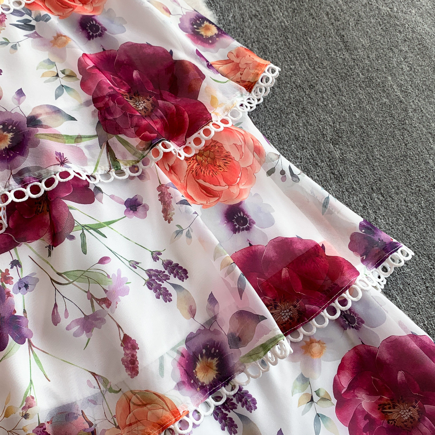 Women's French Retro Style Lace Patchwork Dress Round Neck Hollowed Out Printed Slimming Ruffle Skirt Long Casual Clothing_ecoleips.com