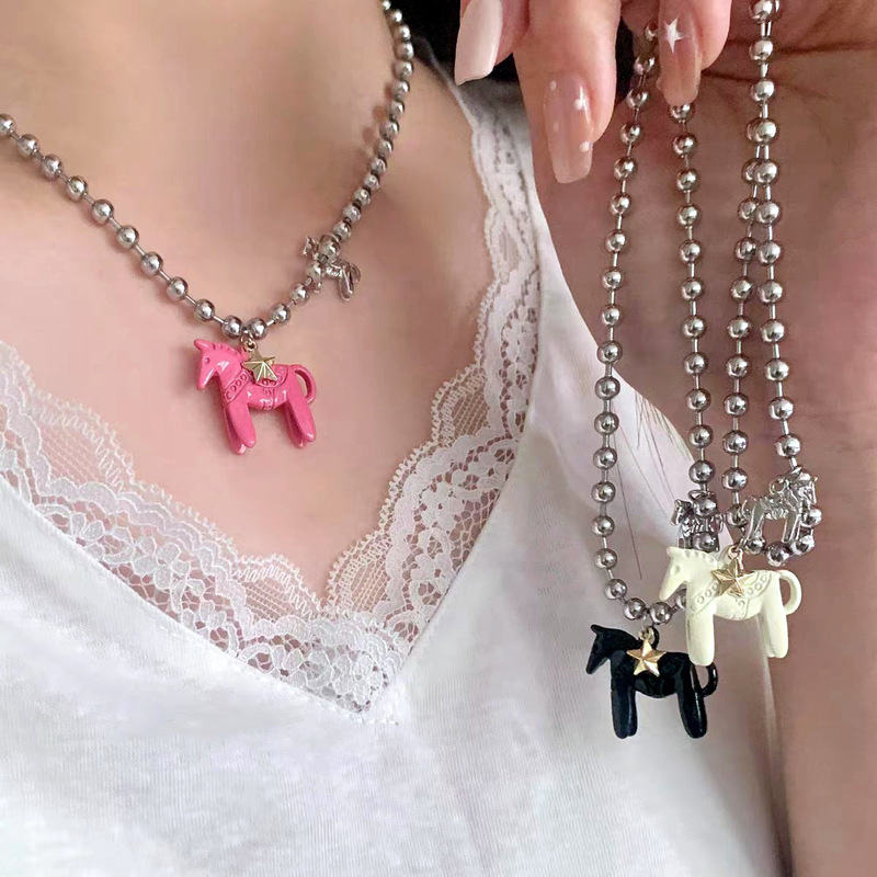 Korean Dongdaemun Style Cute Enamel Pony Necklace for Women, Blogger Style Sweet and Cool Versatile Collarbone Chain Necklace Korean Dongdaemun Style Cute Enamel Pony Necklace for Women, Blogger Style Sweet and Cool Versatile Collarbone Chain Necklace