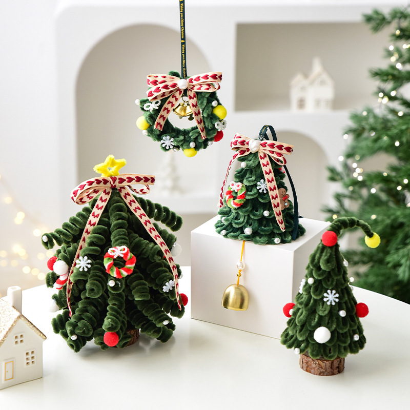 クロスボーダーのクリスマスの巻き棒のミニクリスマスツリーのデスクトップの置物diyの蝶結びの羊毛のボールのクリスマスの花輪の装飾|undefined