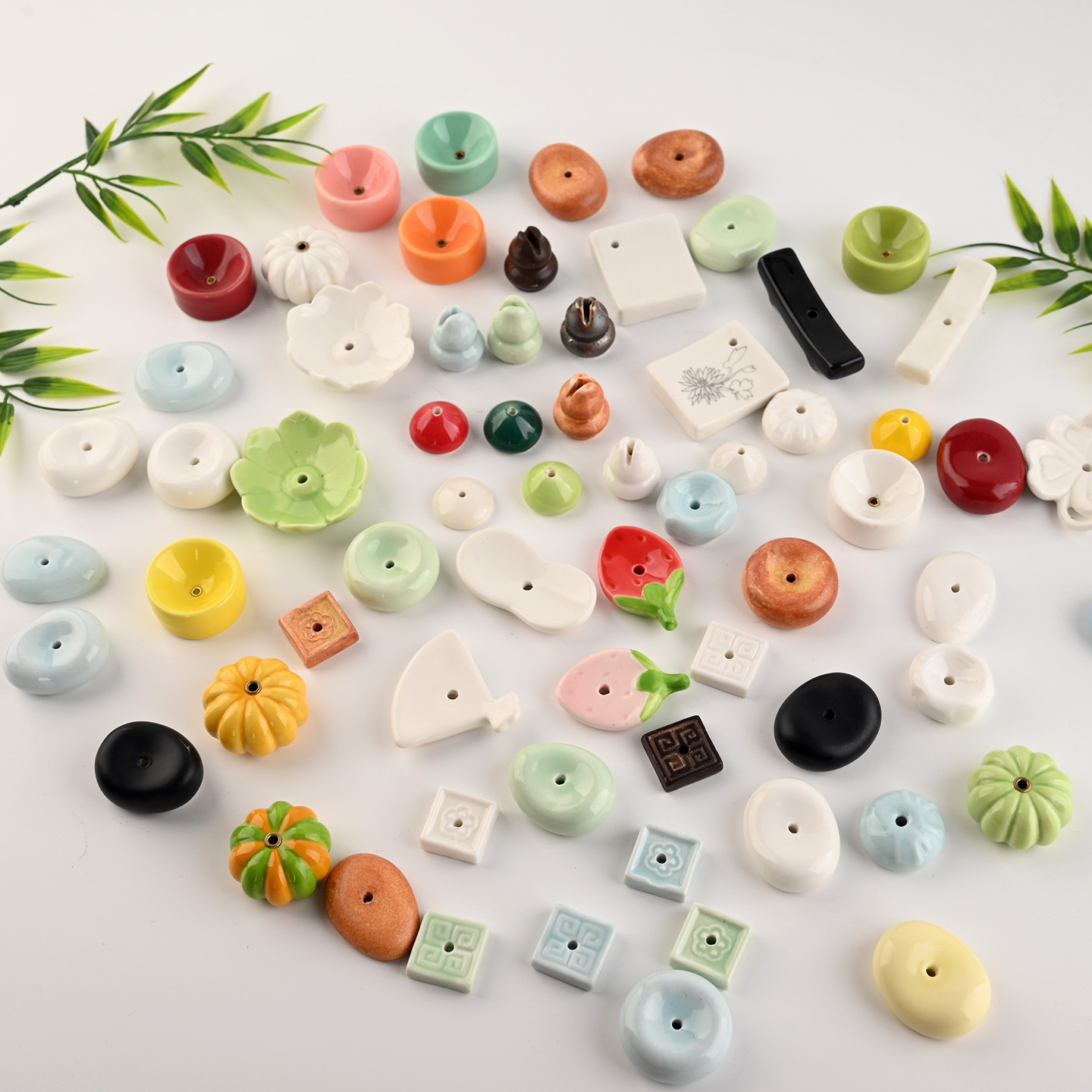 Ceramic mini incense holder with square and round design, incense base for home tea room, small incense tray, small incense holder