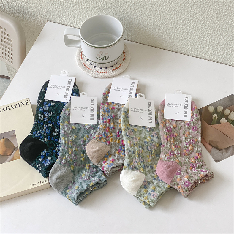 Artistic Retro Socks Women's Short Socks Summer Thin Ins Fashion Three-dimensional Embossed Small Floral Women's Boat Socks