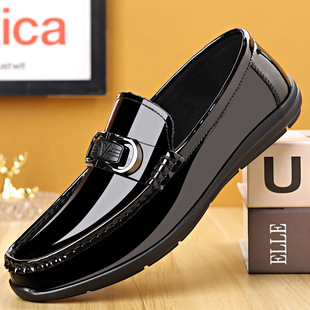 Men's Leather Shoes 2025 Autum New Patent Leather Slip-On Casual Versatile Beanie Shoes Breathable Soft Sole Driving Trendy Shoes