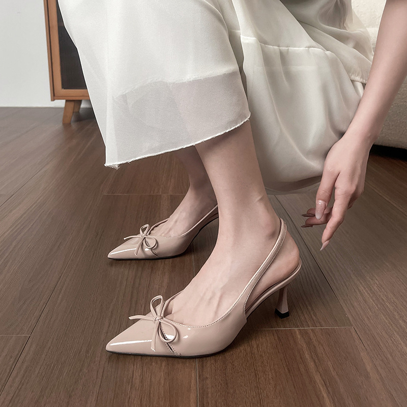 Versión de piel de oveja ~ Tacones franceses, sandalias Baotou, zapatos de hadas, nueva temporada, temperamento, damas, zapatos puntiagudos nude