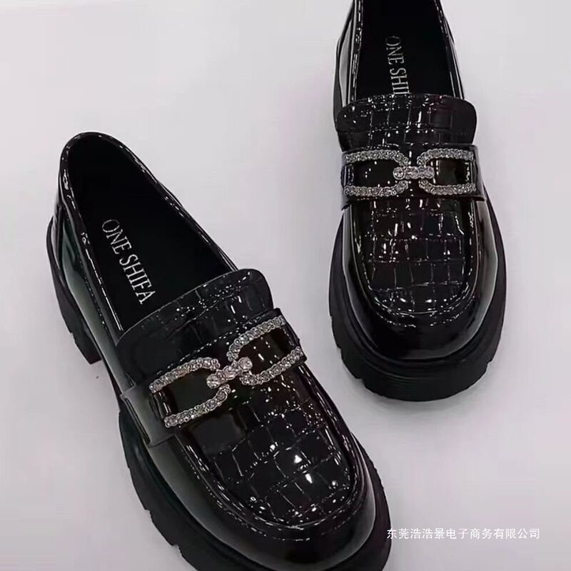 Soft leather, soft-soled loafers for women, 2026 new style, versatile, preppy style, height-increasing flats, women's thick-soled mirrored leather shoes Soft leather, soft-soled loafers for women, 2026 new style, versatile, preppy style, height-increasing flats, women's thick-soled mirrored leather shoes