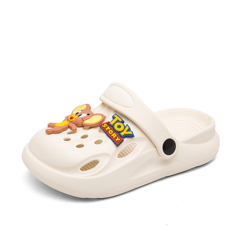 Nuevos zapatos con agujeros para niños, zapatos, zapatos de playa desmontables para niños pequeños y medianos, accesorios de dibujos animados, arrastre para niños y niñas