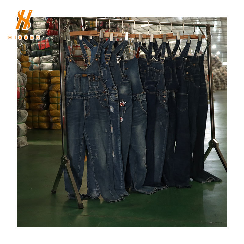 工厂二手衣服牛仔背带裤used jeans suspenders pants出口苏丹