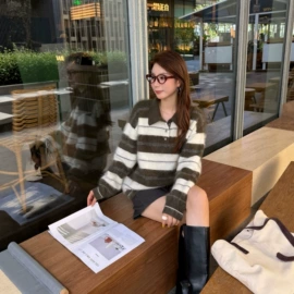 女式针织衫;女式T恤;毛衣