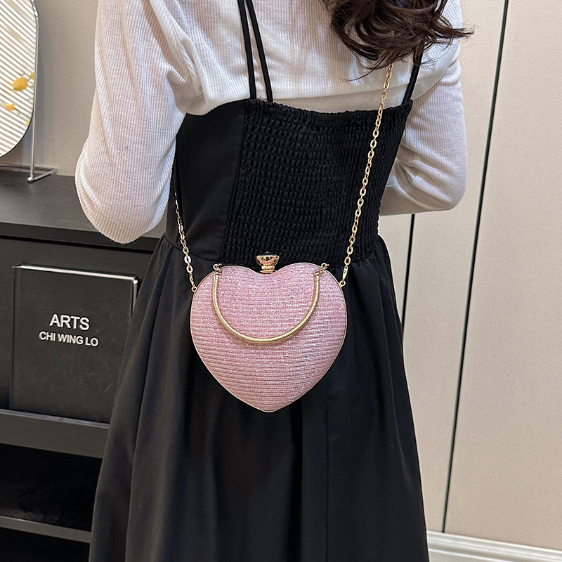 Women's New Evening shaped Chain Fashion Peach Heart Diamond Inlaid Metal Handheld Diagonal Straddle Bag_voghion.com