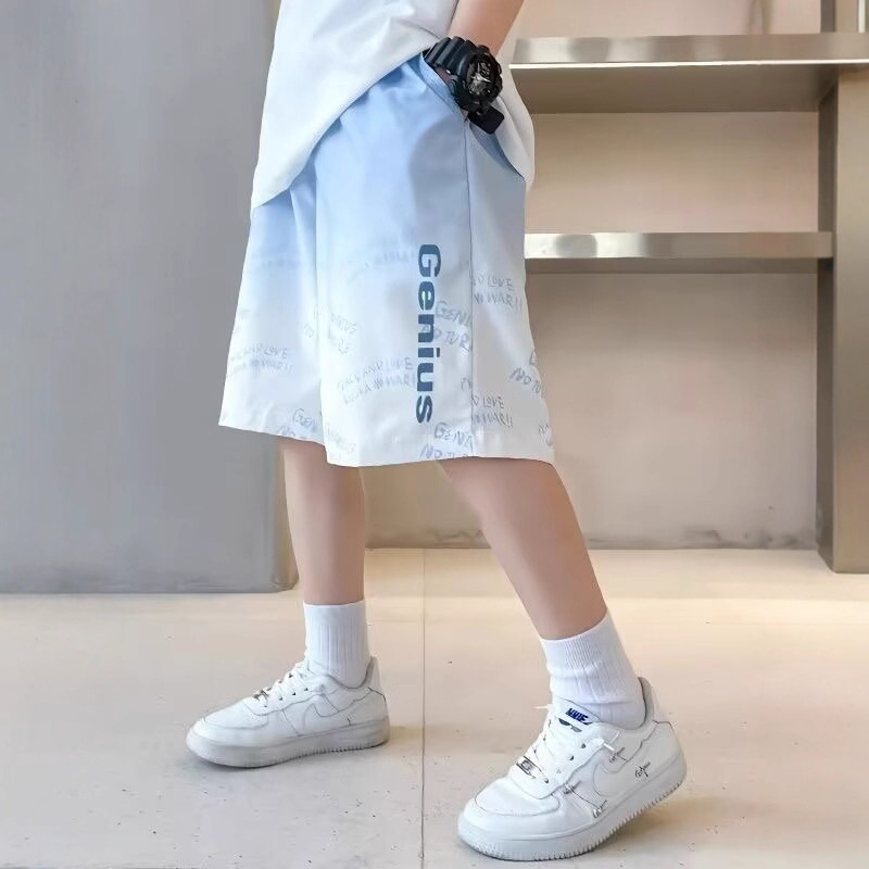 男童运动短裤夏季薄款儿童冰丝速干休闲五分中裤大童男孩沙滩裤子
