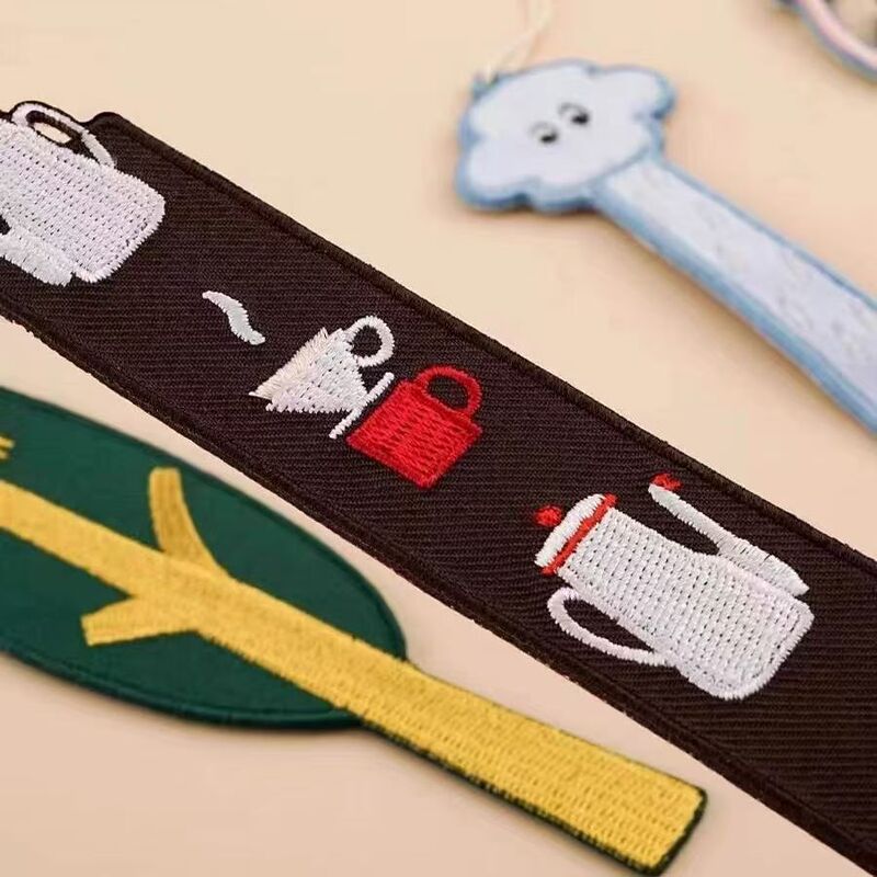 漫画刺繍フェルトブックマークアニメパンダ織りラベル刺繍ブックマーク文化創造ギフトペンダント刺繍小物|undefined