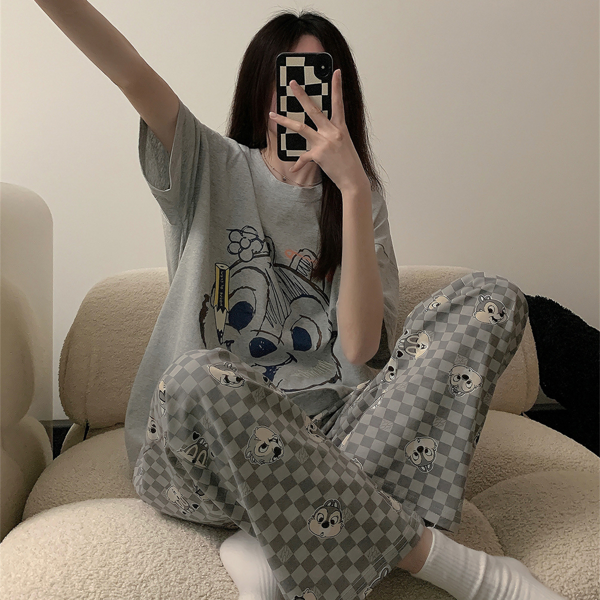 짧은 긴 회색 연필 다람쥐 회색 꽃 바지