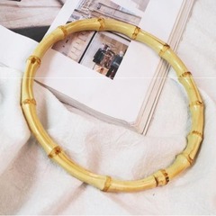 美しいDIYは竹の編みの円の真の竹の竹の輪を編みます。