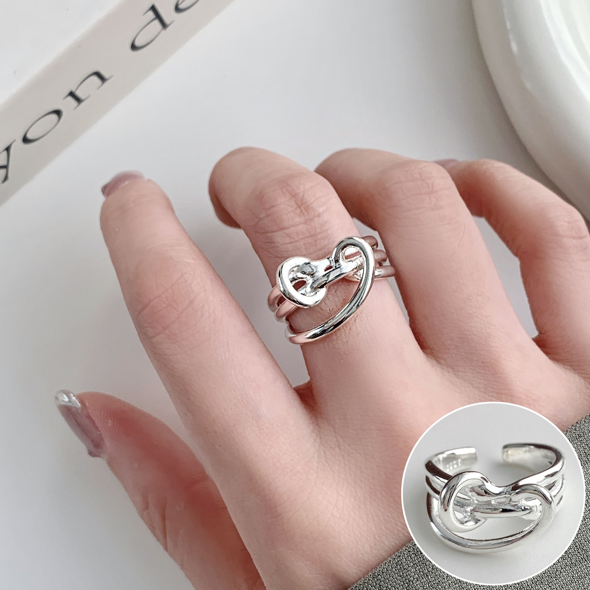 幾何学的な線の交差指輪の女性の冷たい風のシンプルなファッションS925銀メッキの口の指リングins風の指の指輪