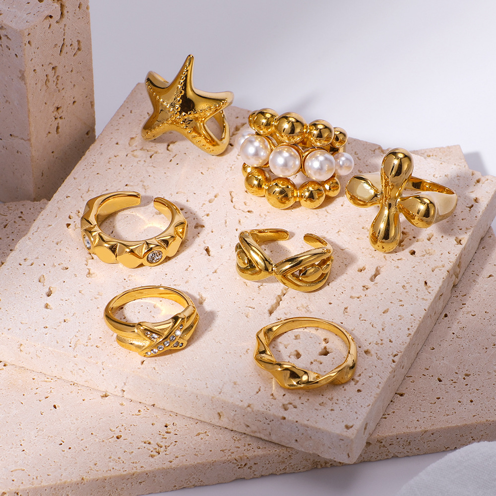 18K Real Gold Plated Plating Material Wholesale Jewelry Casual Elegant Lady Starfish Titanium Steel Plating Open Rings