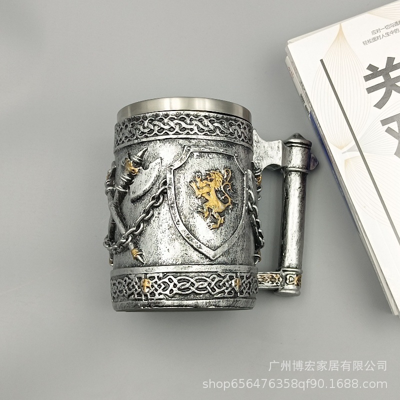 토마 호크 맥주 잔