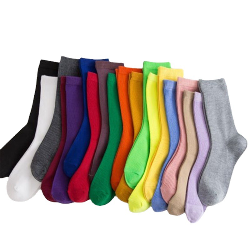 Calcetines de pelo a rayas para mujeres otoño e invierno calcetines de marea de media pantorrilla de algodón de color puro japonés calcetines de mujer con cordón cálido transpirable que absorbe el sudor
