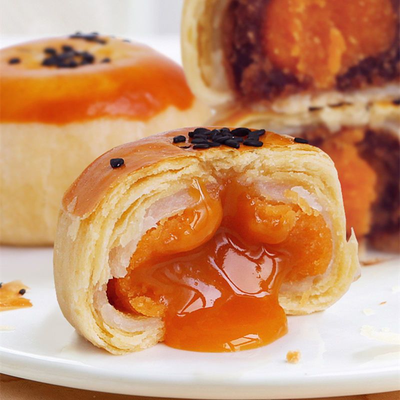 流心奶黄酥蛋黄酥月饼礼盒雪媚娘零食糕点整箱源工厂一件批发代发