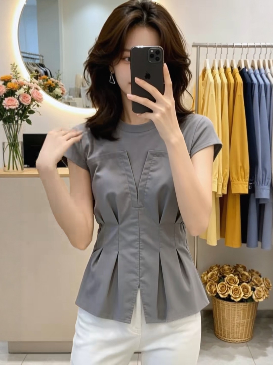 Áo thun nữ tay ngắn thiết kế eo thắt lưng, dáng ôm nhẹ, chất liệu mỏng mùa hè — màu trắng