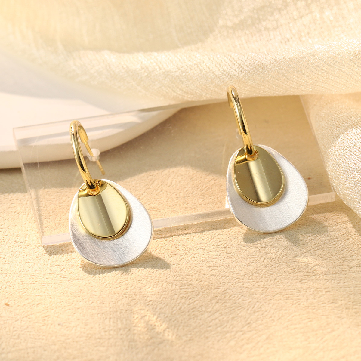7g Weight Copper Ear Needle Material Ear Studs Classification 1 Pair Quantity Daily, Street Occasion Copper Material Geometric Pattern Women's Gender Mixed Metal, Plating Design Retro, Commute Style 1 Pair Retro Commute Geometric Mixed Metal Plating Copper Ear Studs 17