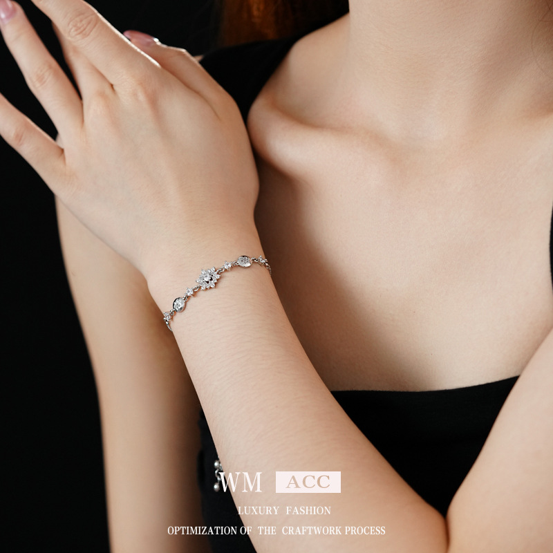 Zircon flocos de nieve ajustable pulsera de moda simple temperamento de pulsera nicho ligero lujo de alta sensación de joyería al por mayor