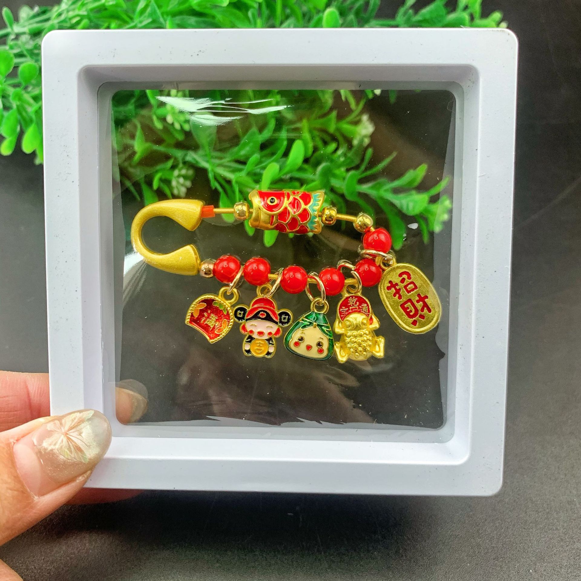 子供の驚き安全ピンの携帯ストラップ赤ちゃんの驚き防止レトロなアクセサリーのペンダント妊婦の平安ブローチ