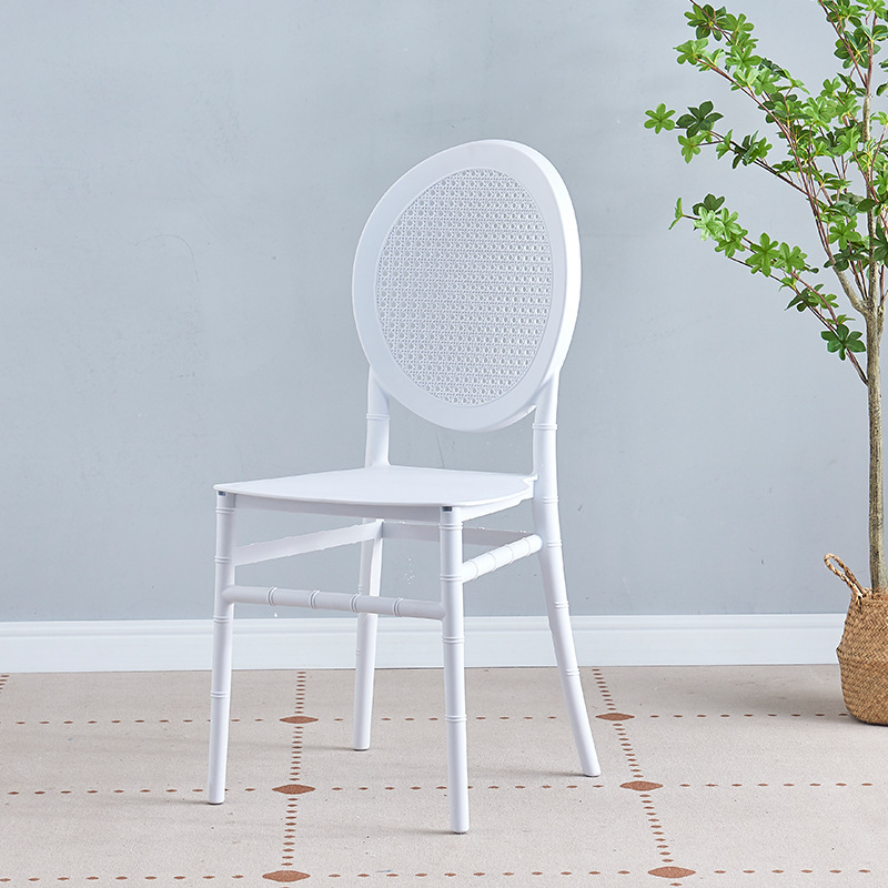 Fabricantes de sillas de bambú, césped al aire libre para bodas, sillas de comedor, sillas de plástico casuales, sillas blancas PP