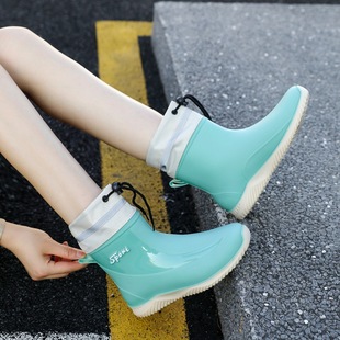 Rain Shoes Women's Fashion Mid-barrel Waterproof Shoes Available for Four Seasons Kitchen Work Rubber Shoes Velvet Warm Bundle Shuikou Rain Boots Winter