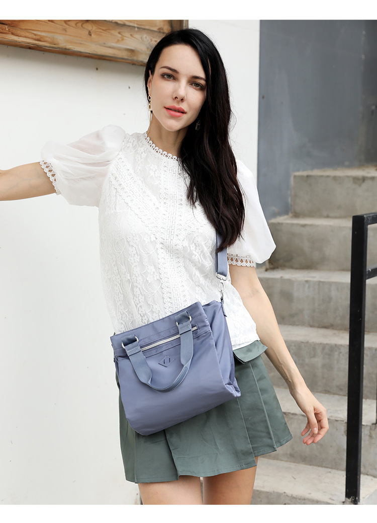 Colorful Fox's new fashionable and versatile casual shoulder bag for women, a large-capacity multi-layer simple crossbody bag undefined