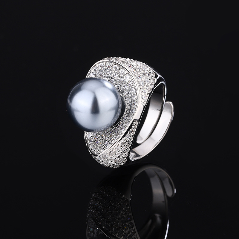 2024 nuevo estilo joyería cobre chapado en platino nuevo estilo con incrustaciones anillo de diseño de temperamento de perlas 12mm