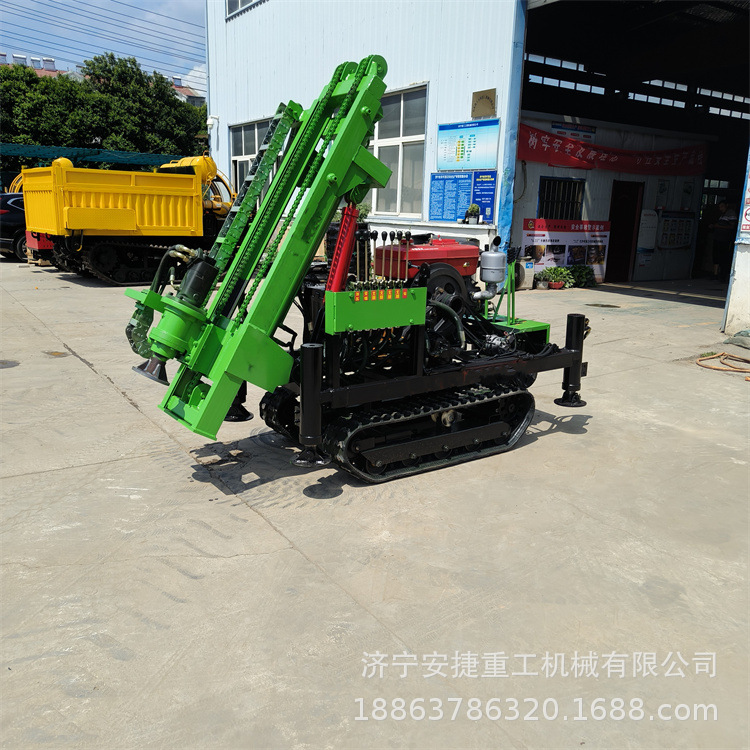 履带液压光伏地钉打桩机 小型螺纹光伏地钉钻机 院落光伏支架钻机