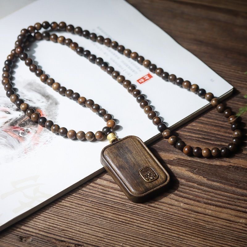 Natural Agarwood Raw Material Peace Pendant Necklace Pendant for Men and Women with Engraved Buddha Amulet