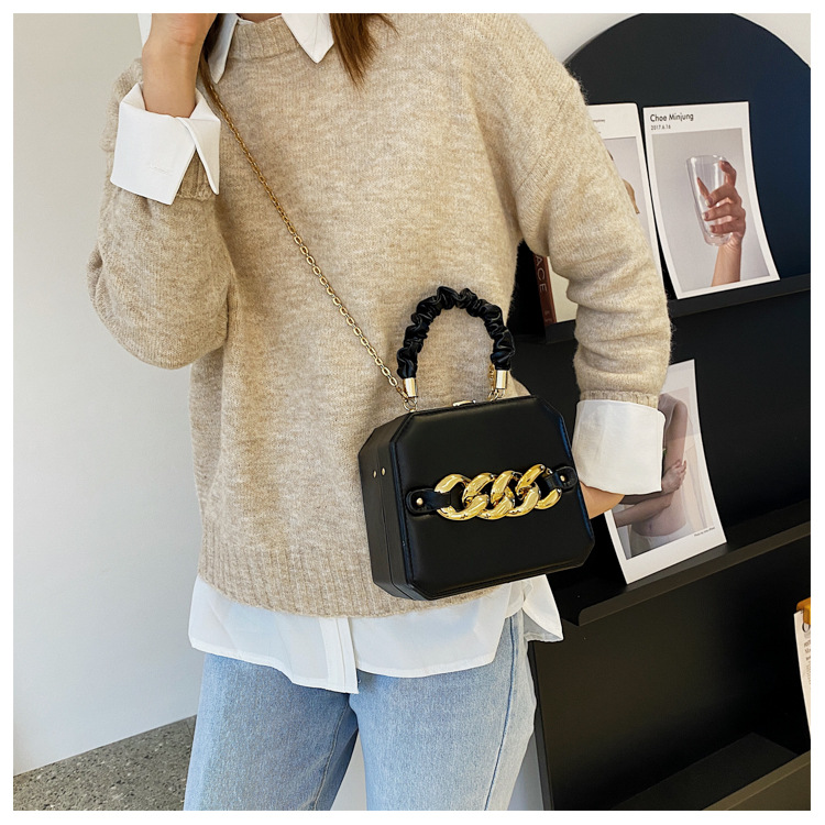 Acrylic Chain Bag 2021 Winter New Box Bag Pleated Portable Small Square Bag Shoulder Crossbody Cosmetic Bag display picture 29