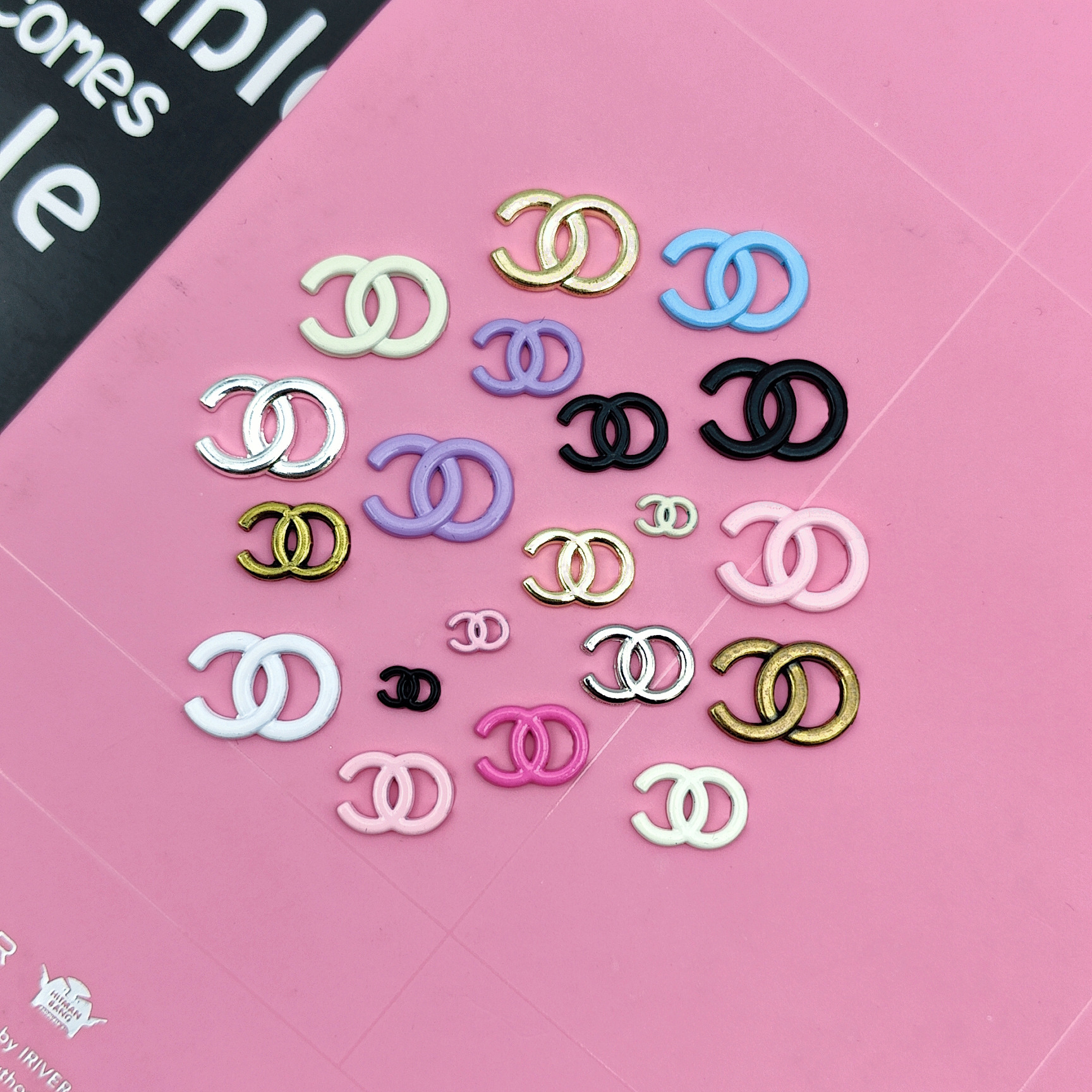 Alloy Chanel Style Color Spray Paint Mini Double C Accessories Simple All-match Clothing Hair Accessories Mobile Phone Case Accessories