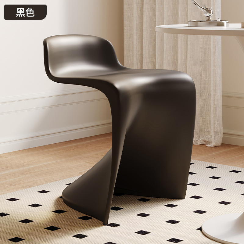 Sillas de comedor de lujo ligero taburetes de mesa de comedor de alto nivel sillas de ocio sillas de plástico respaldadas sillas de comedor de diseño Pan Dong sillas hotel