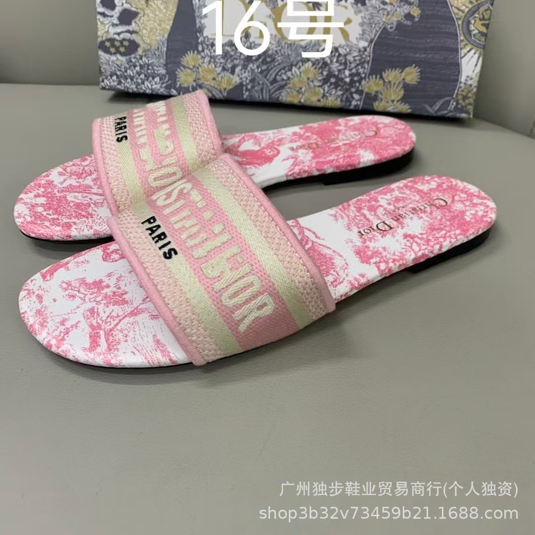 Zapatillas de piso plano de moda versátiles en forma de una forma D clásica transfronteriza adecuada para extranjeros no molestes nacionales image 22