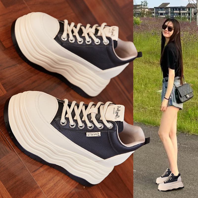 Giày sneaker nữ cổ cao đế dày tăng chiều cao trong — Màu đen