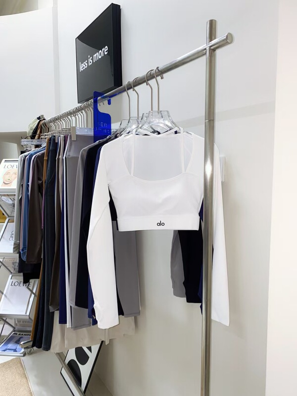 现货高版本alo瑜伽服套装长袖上衣女带胸垫运动高腰短裤时尚休闲|undefined