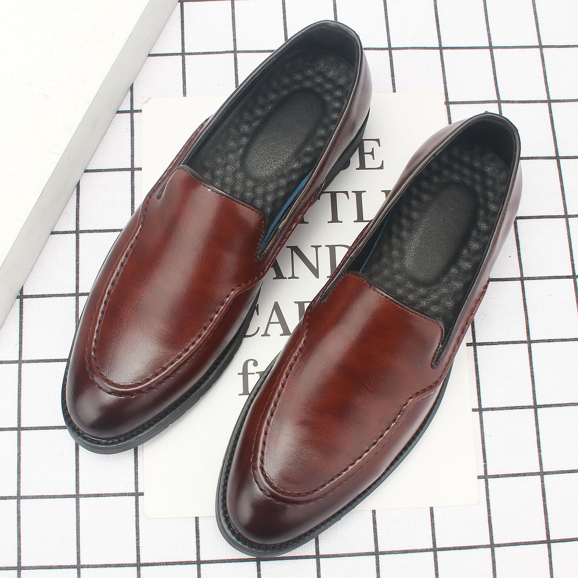 ƤЬ��2022�¿���ʿ������װ��Ь����Բͷ���е�Ьʱ�л�Ь��6993