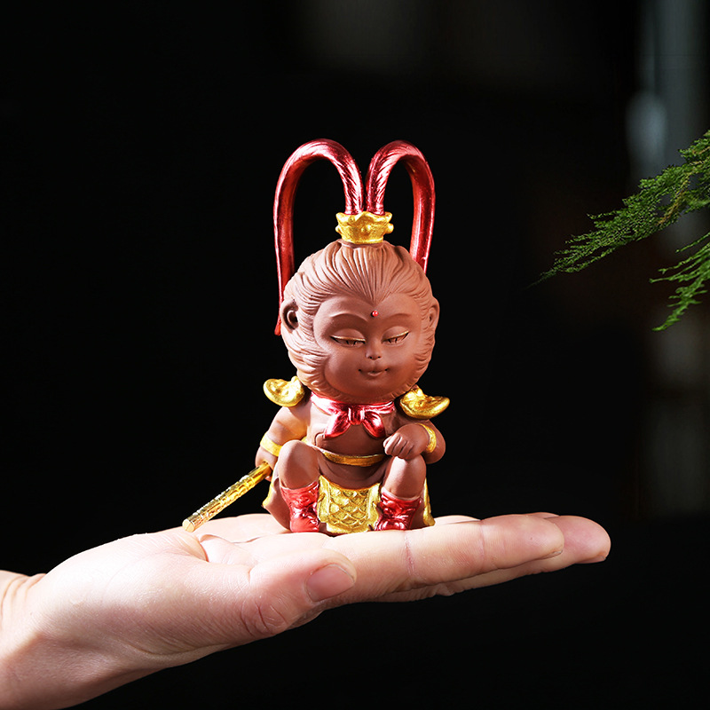 Zen Yi Zisha Qi Tiansheng Sun Wukong Tea Cet Curring Маленькая Обезьяна Чайная игра с аквариумом, автомобиль для украшения дома