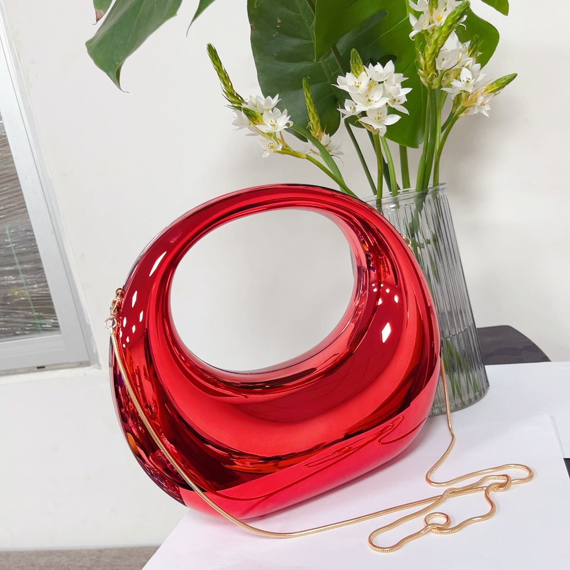 2025 Europa y los Estados Unidos nuevos productos transfronterizos bolsas de cena bolsas de moda meniscal bolsas de oro y plata ornamentos bolsas de cena bolsas de mano bolsas acrílicas